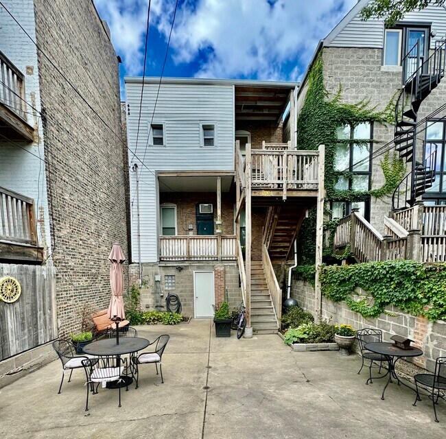 Building Photo - 750 S Oakley Blvd