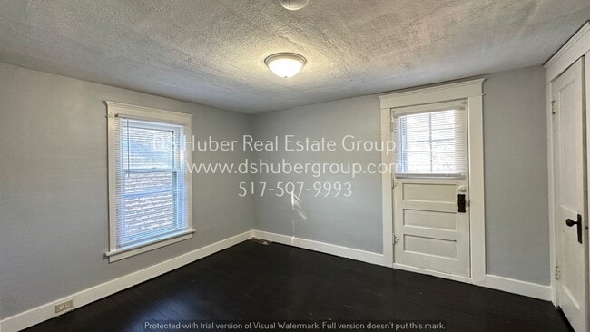 Building Photo - 234 S Fairview Ave