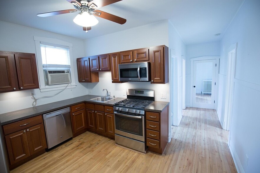 Building Photo - 1805 N Francisco Ave