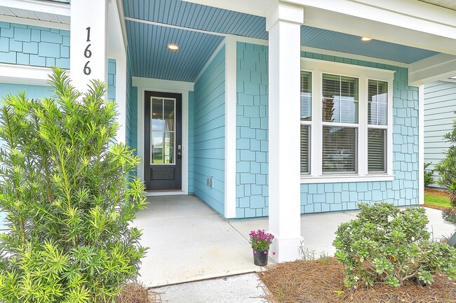 Building Photo - Cane Bay home available!