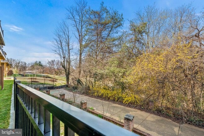 Building Photo - 6232 Folly Ln