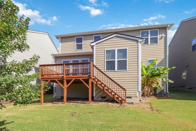 Building Photo - Stunning 4BD, 3BA Cary Home in Prime Locat...