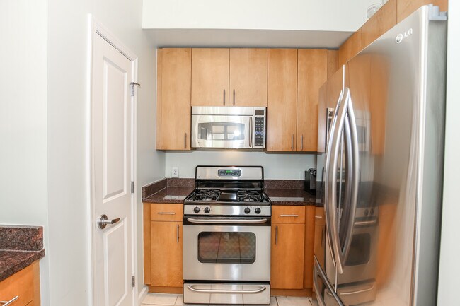 Kitchen - 715 6th St NW