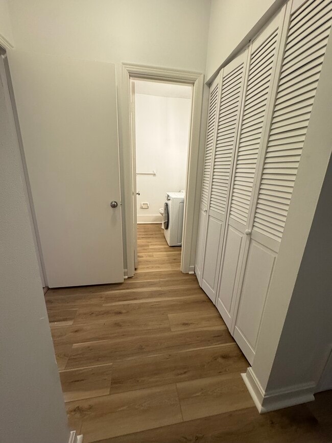 Building Photo - The Charlotte