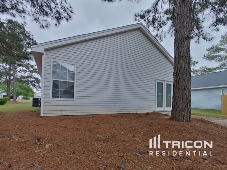 Building Photo - 3 Glen Knoll Ct