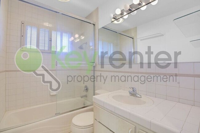 Building Photo - 6510 Barkley Way