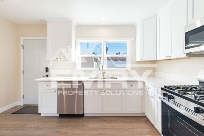 Building Photo - New 3 Bedroom 1 Bathroom House for Rent in Ontario CA 91764