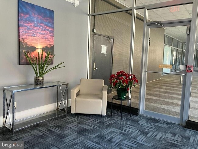 Building Photo - 355 I St SW