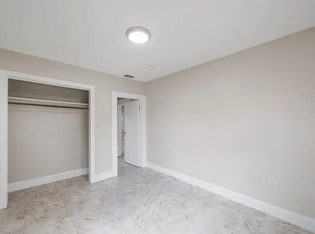 Building Photo - 235 35th St S