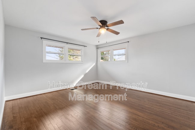 Building Photo - 354 Berry St