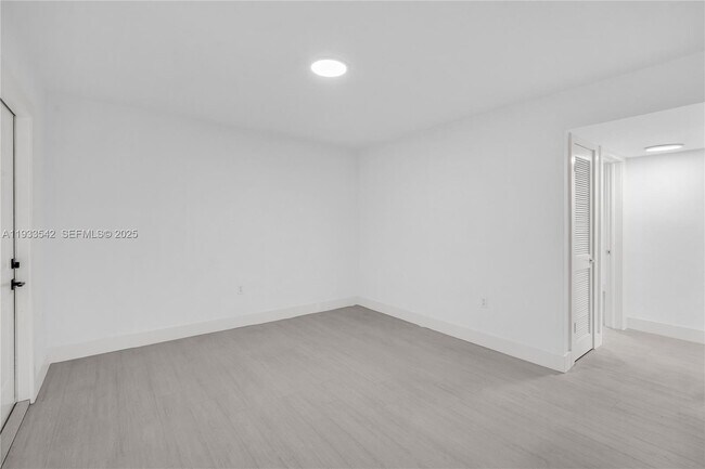 Building Photo - 3265 Virginia St