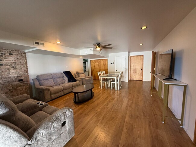 Building Photo - 3404 W 46th Ave