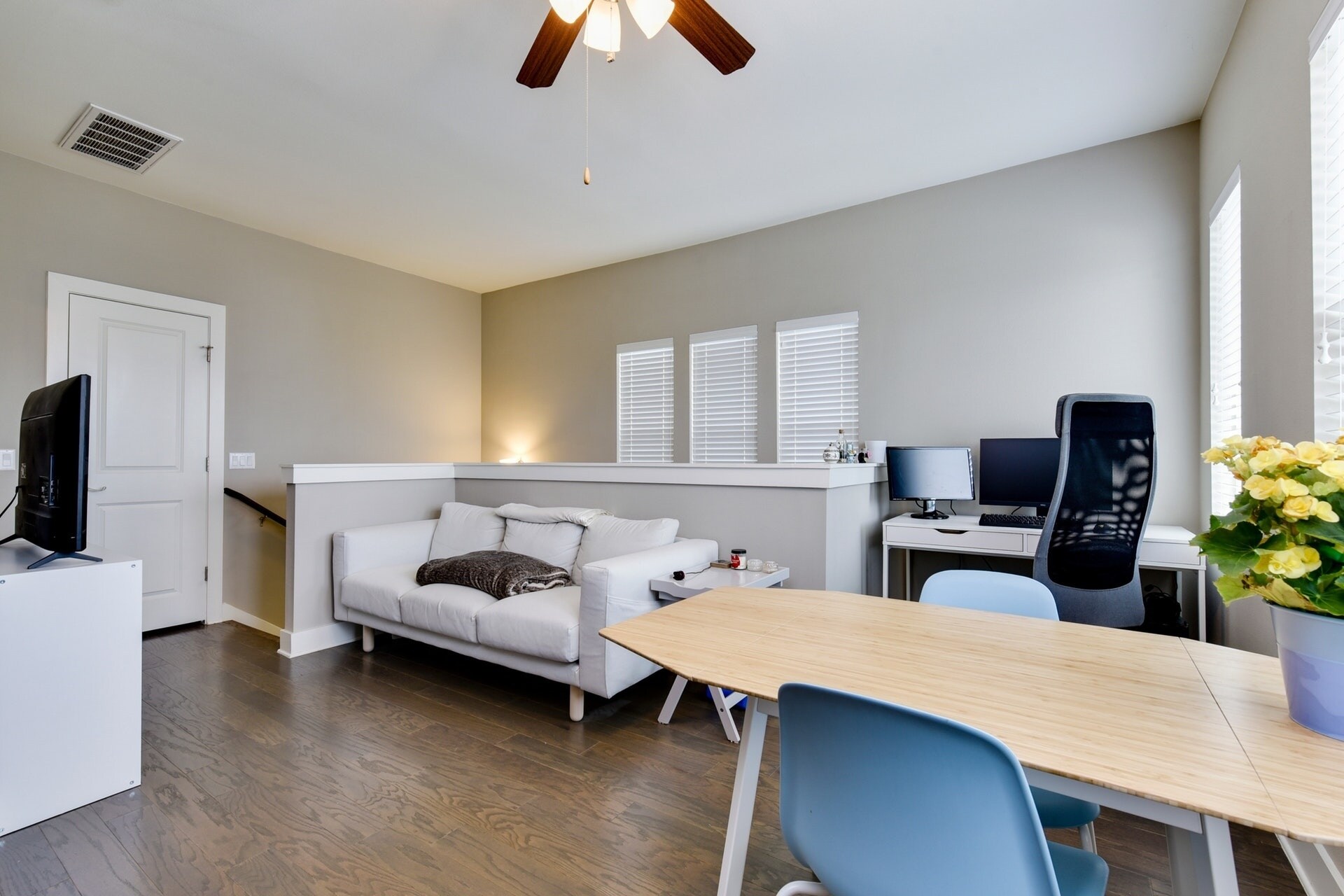 Building Photo - 3101 McCurdy St