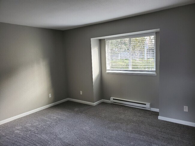 Building Photo - 9420 SW 146th Terrace