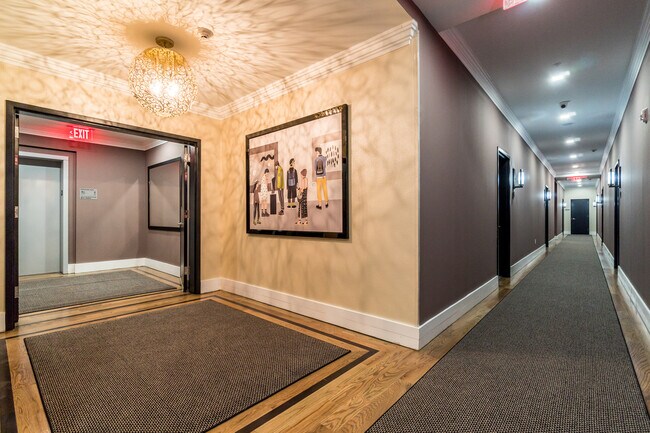 Building Photo - 6122 HUDSON Ave