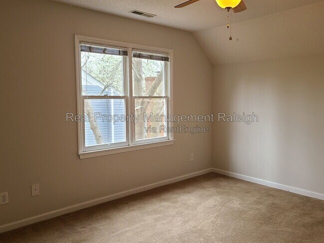 Building Photo - 4709 Worchester Pl
