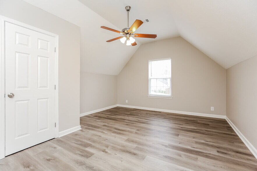 Building Photo - 7449 E Winchester Dr