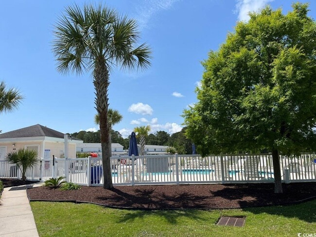 Building Photo - 4139 Hibiscus Dr
