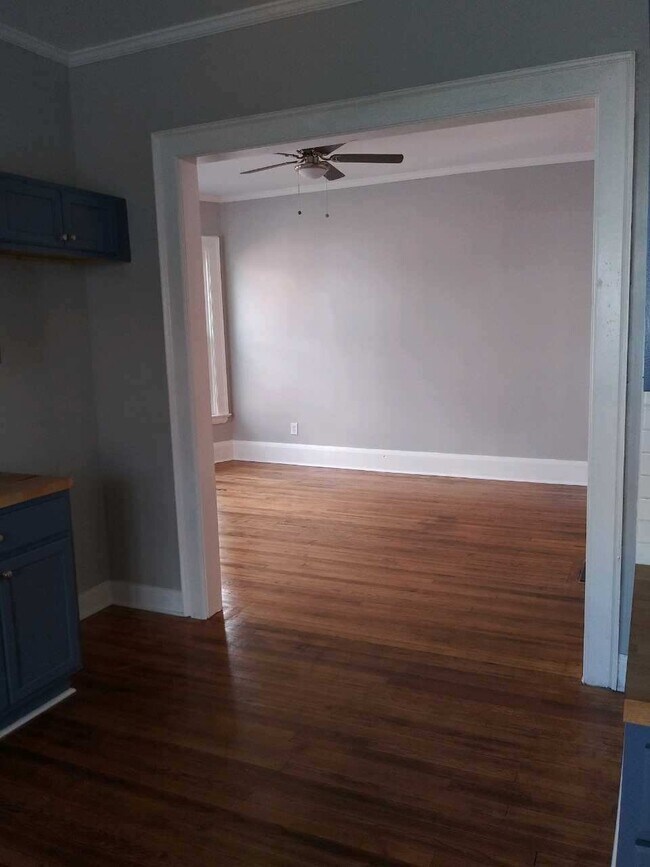 Building Photo - 415 Wilkinson St