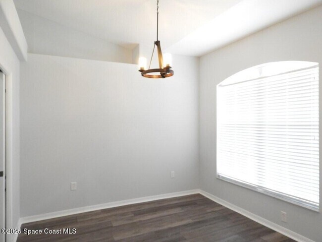 Building Photo - 1535 Heartwellville St NW