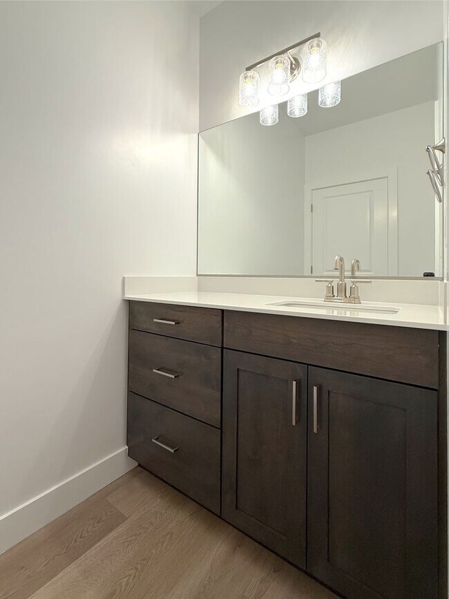 Building Photo - Brand New 3 bed, 2.5 Bath 1 car garage Townhome