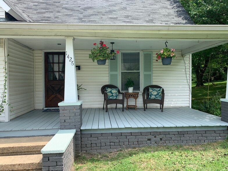 Building Photo - 1426 Harvey St