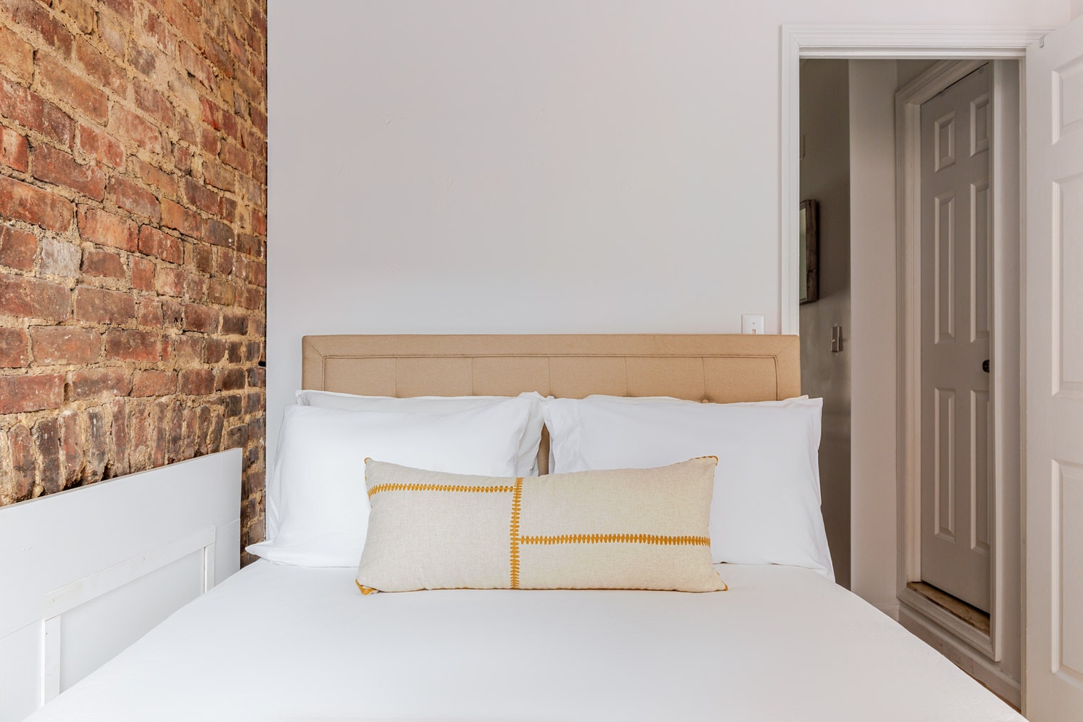 Building Photo - 93 1/2 East 7th Street-SI FL1-ID1054297P