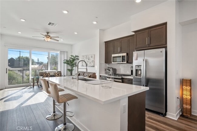 Building Photo - 277 Dockside Ln
