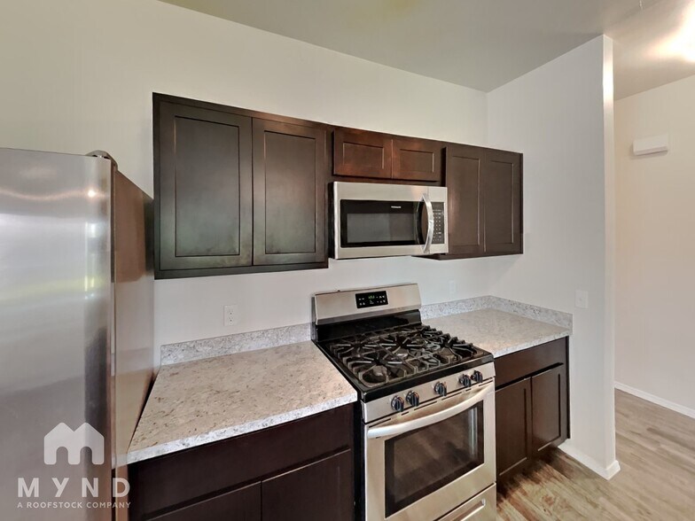 Building Photo - 4200 Umbria Rd