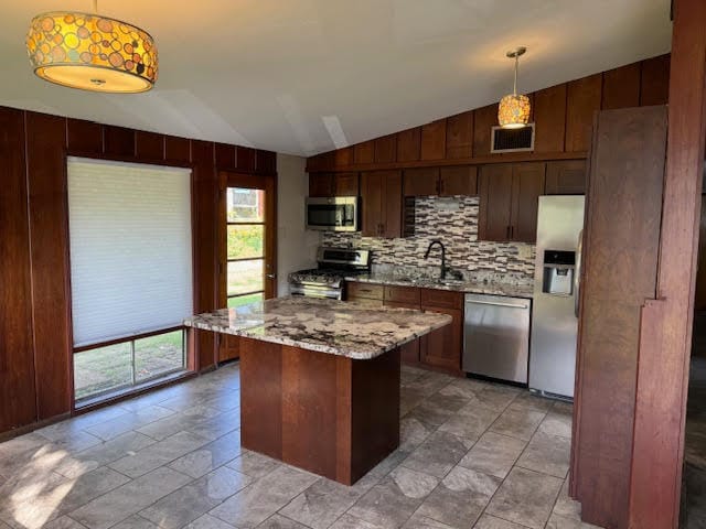 Building Photo - 1216 Dubois Ct