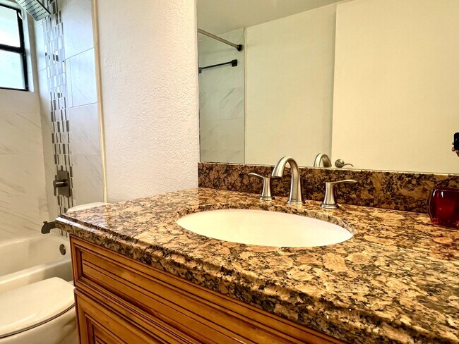 Building Photo - 1581 Balfour Point Dr