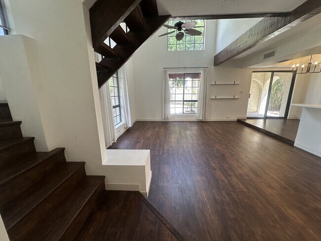 Building Photo - Point South Mountain; Located in the highly desirable Point South Mountain Community, resort styl...