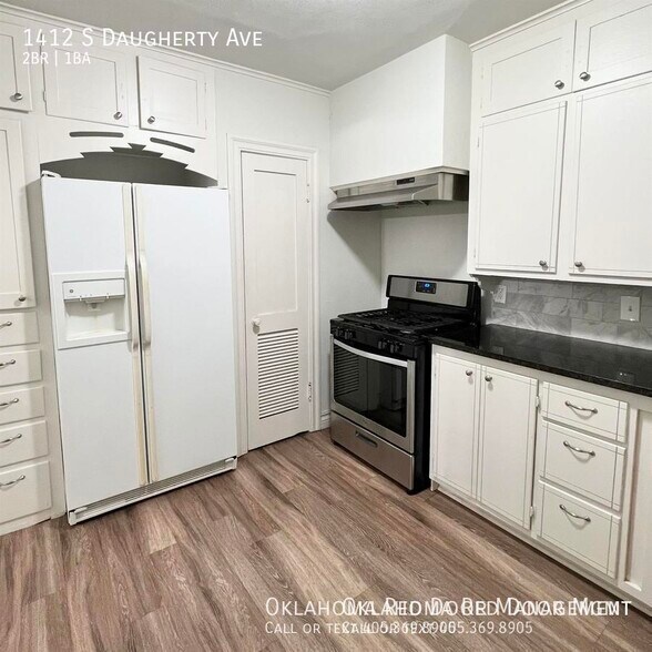 Building Photo - 1412 S Daugherty Ave