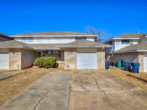 Building Photo - Updated in NE OKC for rent! Minutes to Broadway Extension/235 and Downtown!