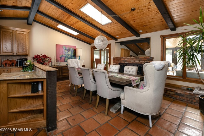 Building Photo - 372 Verde Ln