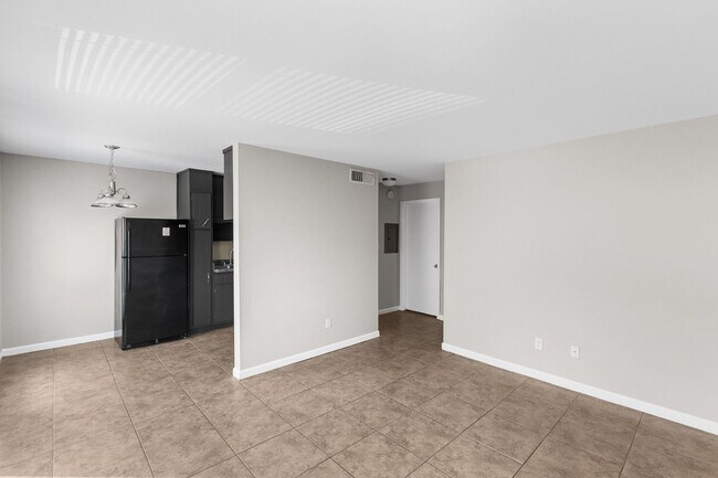 Building Photo - South Hill - Five Points