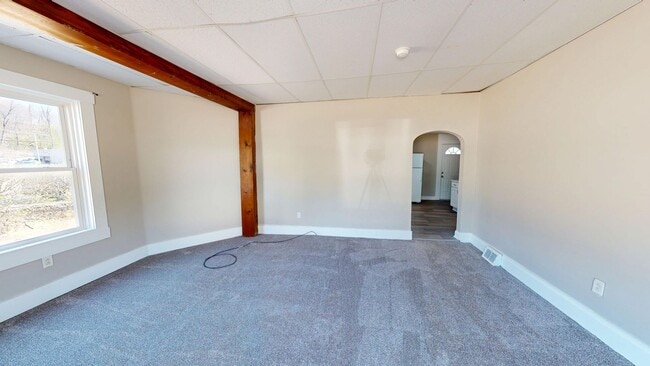 Building Photo - 33 Westminster Ave