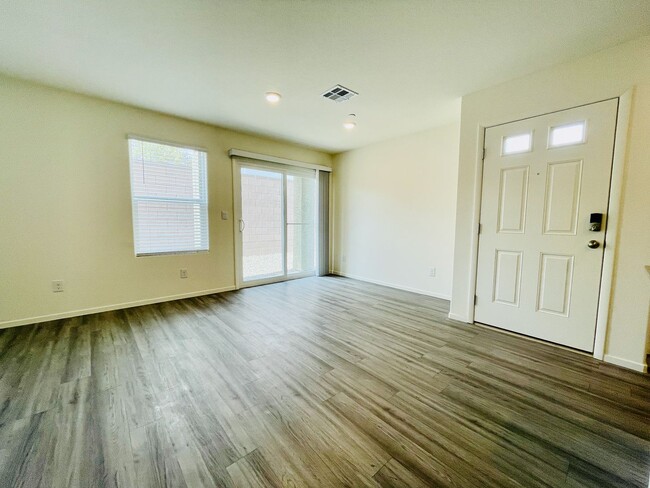 Building Photo - New 3 Bd, 2.5 Bth Property in New Spectrum...