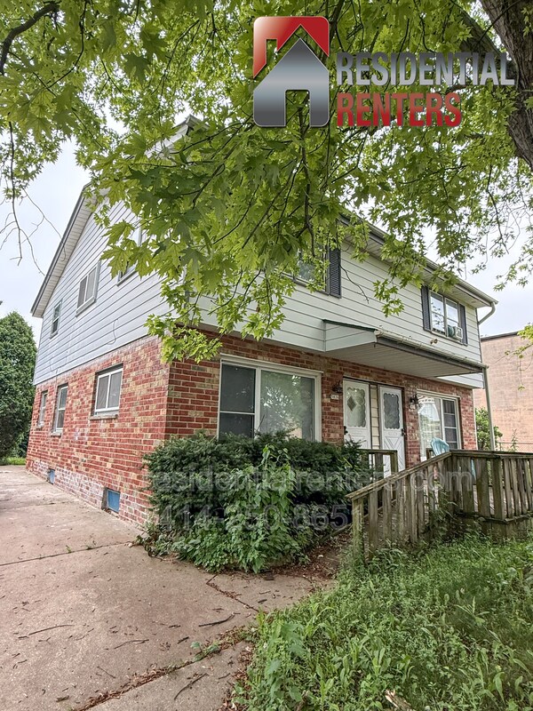 Building Photo - 5826 N 117th St