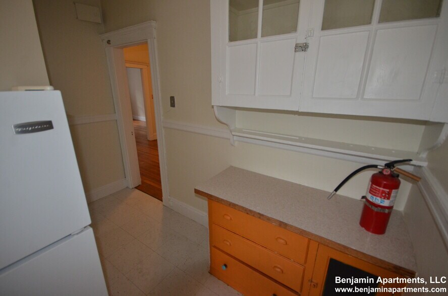 Building Photo - 3 Egremont Rd