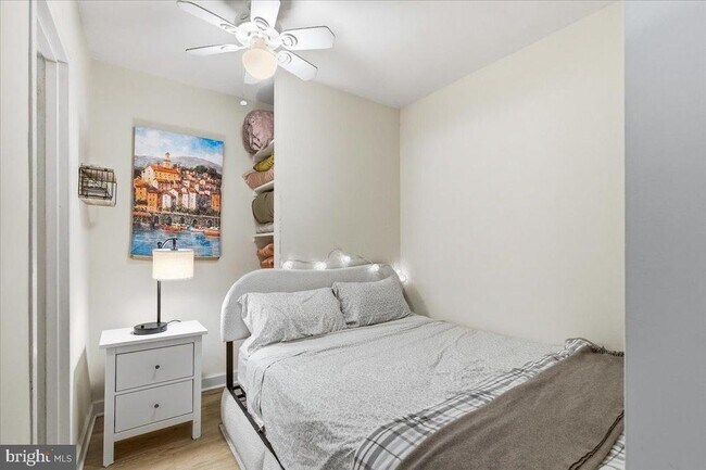 Building Photo - 1111 Arlington Blvd