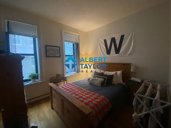 Building Photo - 24 Isabella St