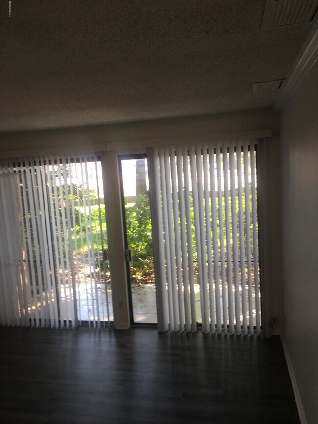 Building Photo - 7703 Las Palmas Way