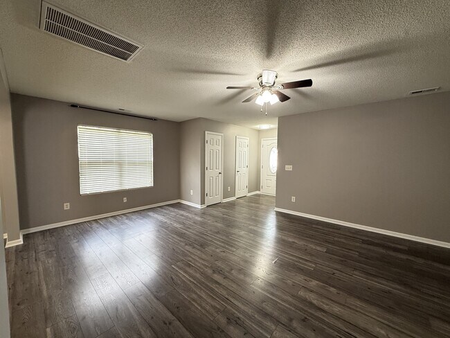 Building Photo - 3734 Mountain Brook Cir