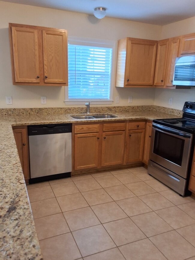 Building Photo - 509 Pine St