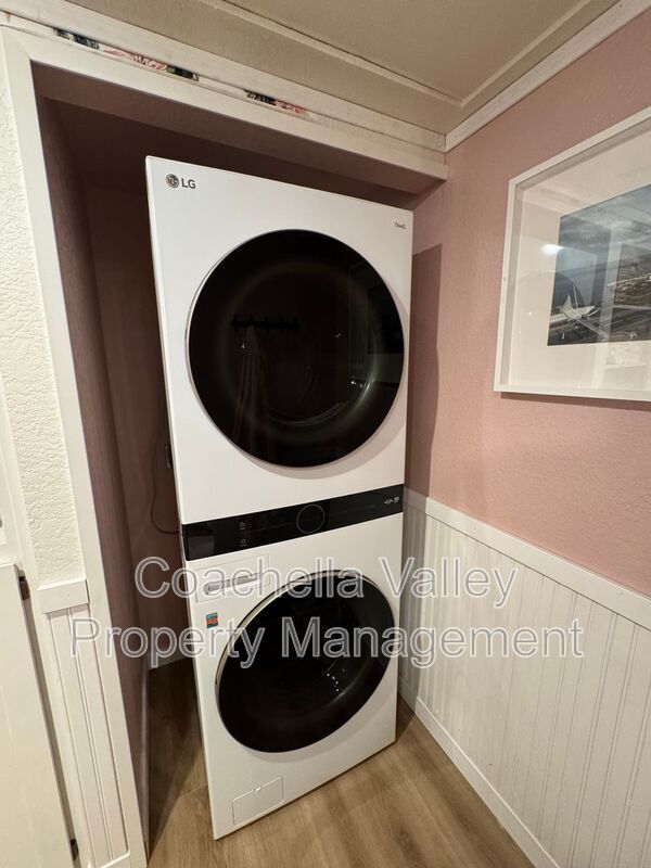 Building Photo - 77739 Woodhaven Dr S