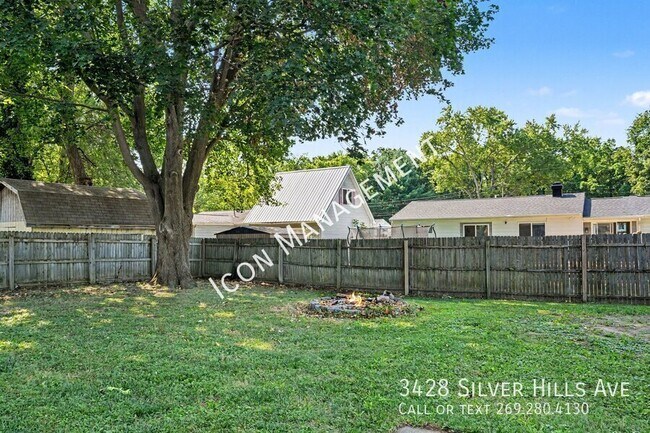 Building Photo - 3428 Silver Hills Ave