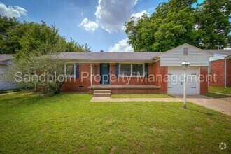 Building Photo - For Lease | Midtown Tulsa | $1625 Rent