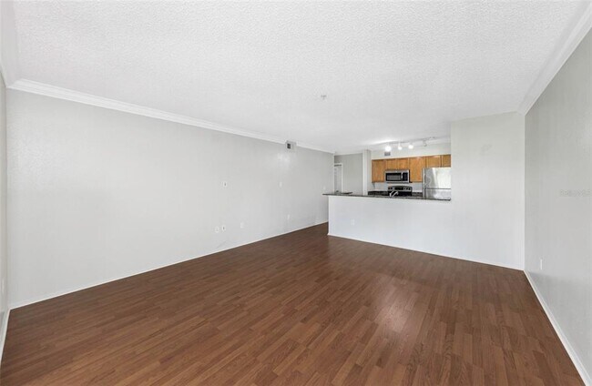 Building Photo - 2400 Feather Sound Dr