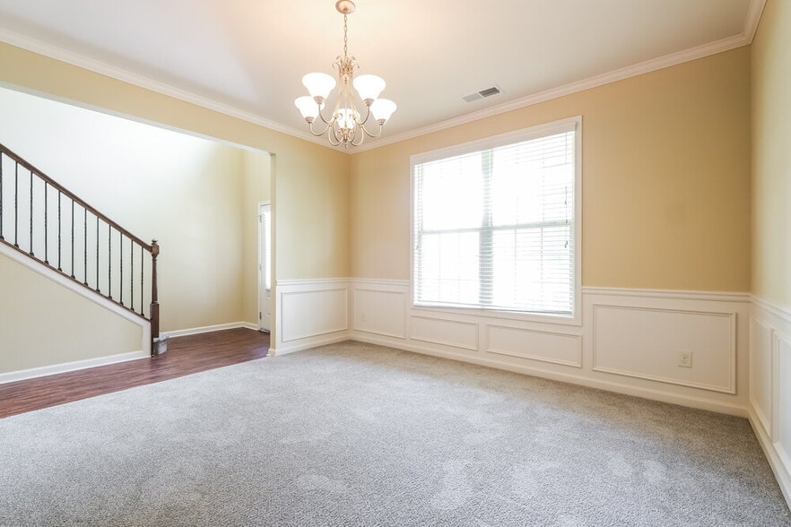 Building Photo - 775 Westmoreland Ln NE